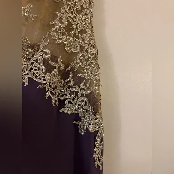 Custom made Formal/ Prom Dress, with train and built in support. Rhinestones. - Picture 6 of 8